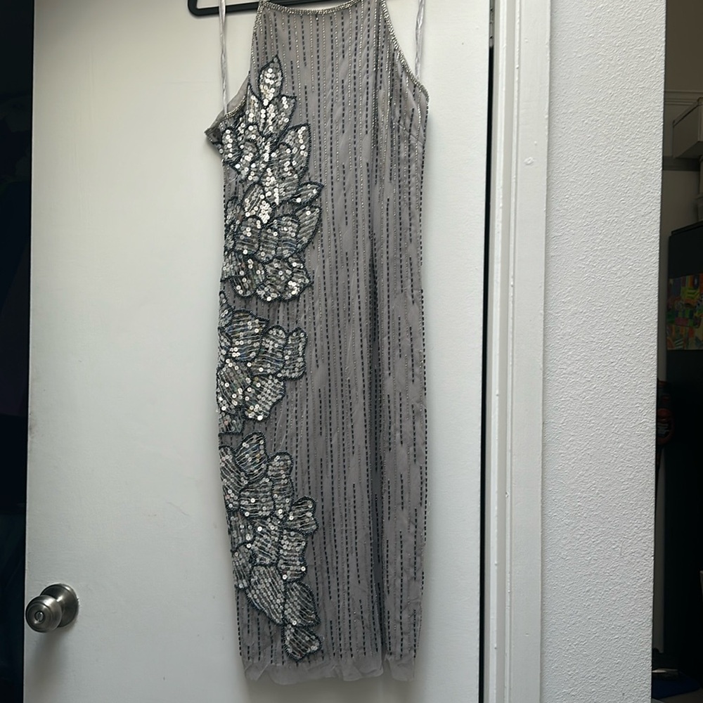 Adrianna Papell gray and silver beaded sequin elegant cocktail dress nwt